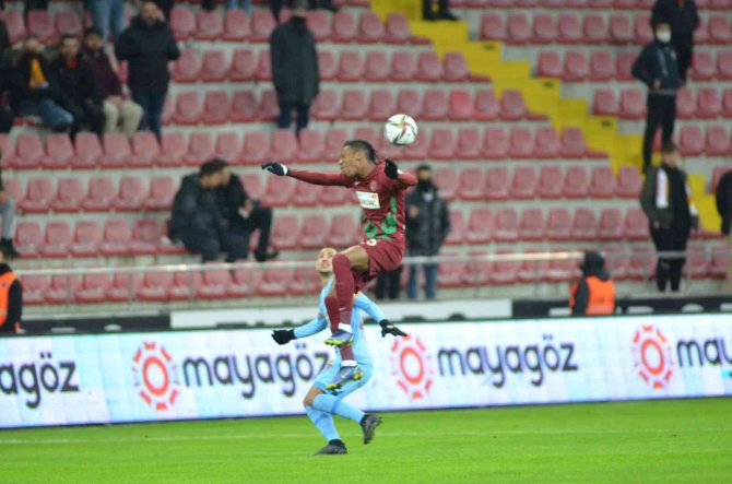 Spor Toto Süper Lig: Kayserispor: 0 - Hatayspor: 0 (Maç Devam Ediyor)