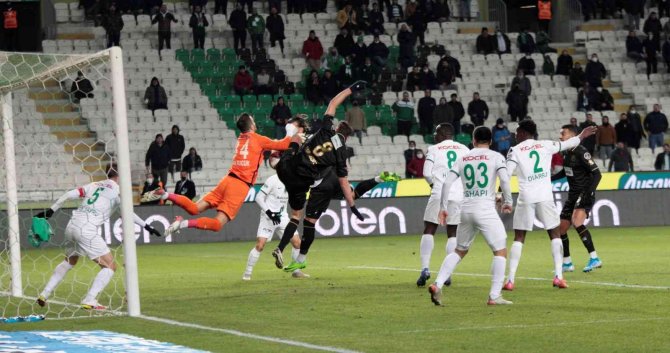 Spor Toto Süper Lig: Konyaspor: 0 - Giresunspor: 0 (İ̇lk Yarı)