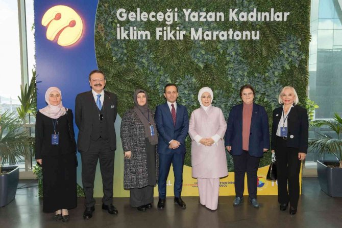 Geleceği Yazan Kadınlar İ̇klim Fikir Maratonu Ödülleri Sahiplerini Buldu