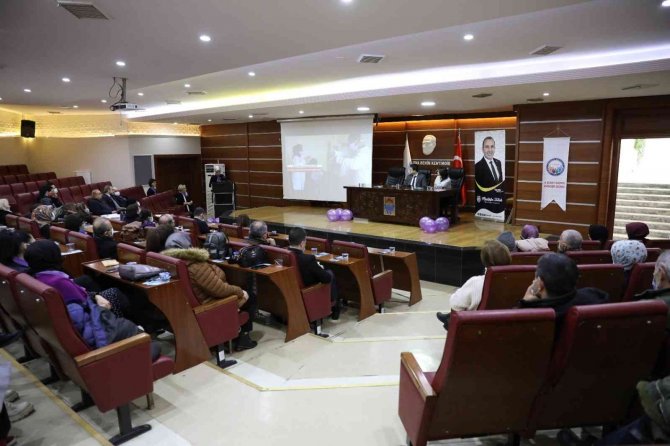 Yalova’da Dünya Kanser Günü Konferansı