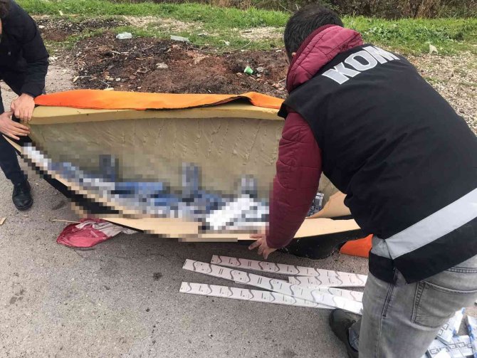 Kamyonetin Altından, Koltuk Döşemesinden Kaçak Sigara Çıktı