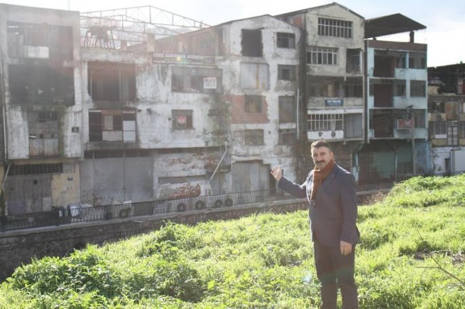 Ak Partili Başdaş: "İ̇nsanlar Konak’tan Kaçıyor"