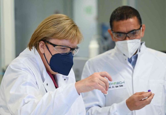 Uğur Şahin: "Mrna İle İlk Etapta Metastazların Gelişmemesini Ve Kanserin Tekrar Ortaya Çıkmamasını Sağlamak İstiyoruz"