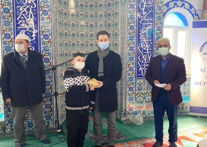 Altıntaş’ta Dereceye Giren Öğrenciler Ödüllendirildi