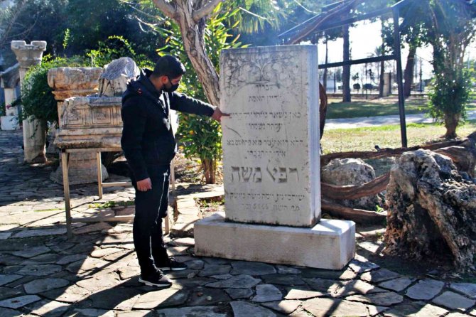 Antalya’nın Tek Yahudi Mezar Taşı Müzede Korunuyor