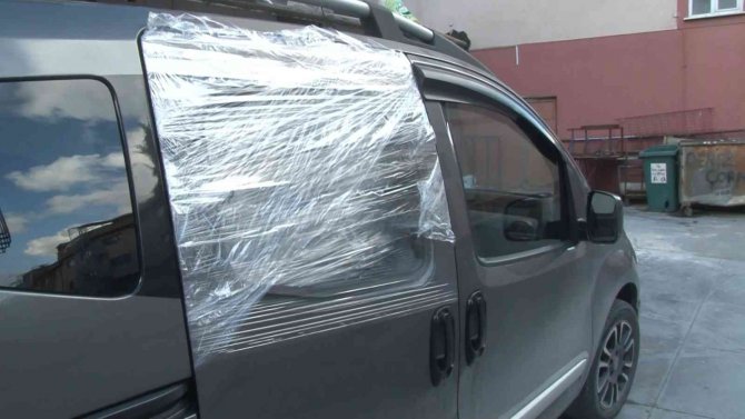 Bağcılar’a Misafirliğe Gitti, 30 Dakika İçerisinde Aracı Soyuldu