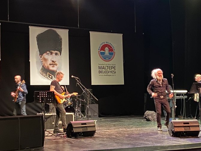 Barış Manço Ve Cem Karaca Anısına Maltepe’de Muhteşem Konser
