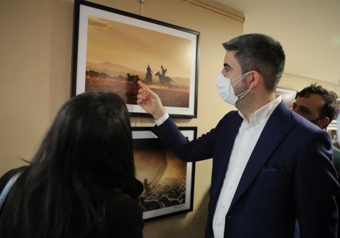 Başkan Yüksel, ‘Çağrılı Fotoğraf Günleri Sergisi’nin Açılışını Gerçekleştirdi