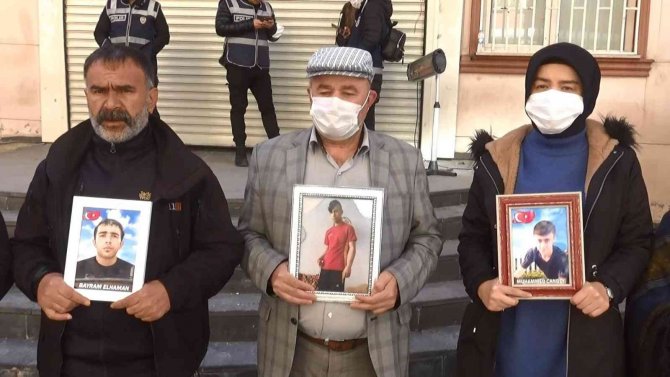 Evlat Nöbeti 887’nci Gününde Kararlılıkla Sürüyor