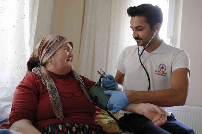 Denizli’nin Yardım Melekleri 12 Bin 519 Vatandaşın İmdadına Koştu