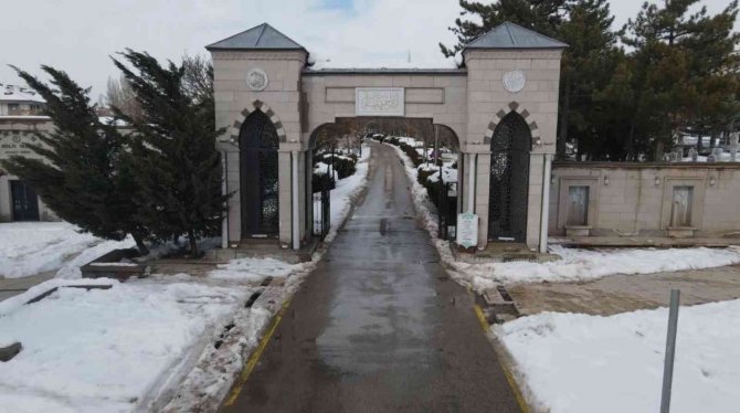 Dünyada Üç Tane, Birisi Aksaray’da