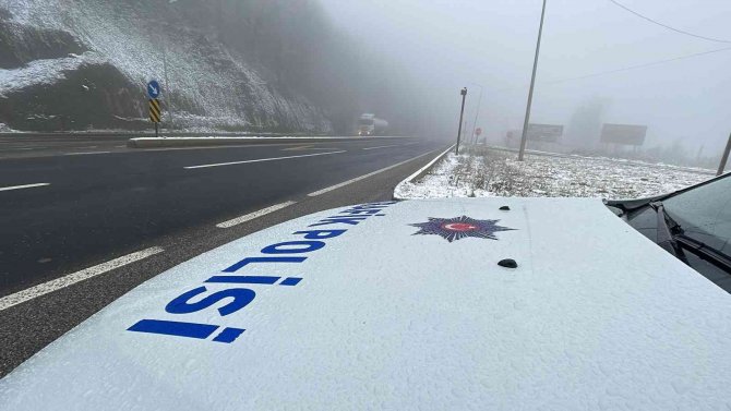 Bolu Dağı’nda Sis Etkili Oluyor