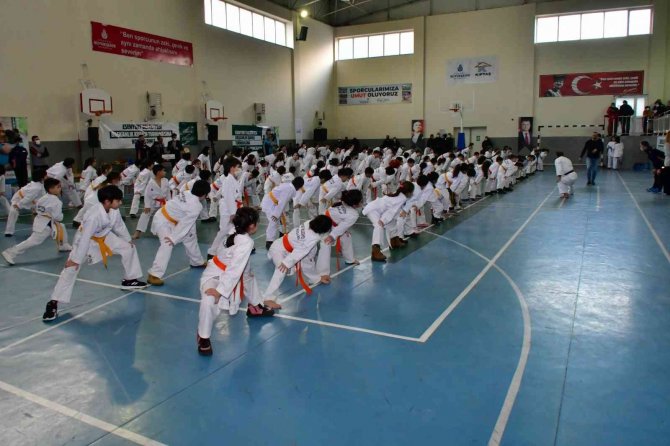 Başkan Bozkurt: “Esenyurt’tan Dünya Klasmanında Sporcular Çıkacak”