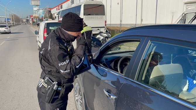 Kış Lastiği Kontrolleri Nisan Ayına Kadar Devam Edecek