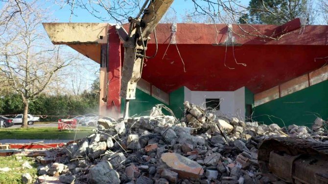 Kocaeli Fuarı’nda 52 Yapı Yıkıldı