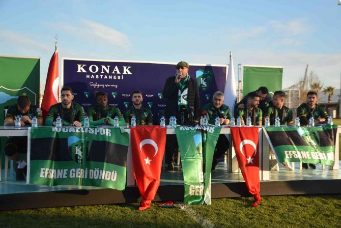 Kocaelispor’da Taraftara Açık İmza Şov
