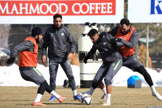 Konyaspor, Karagümrük Maçı Hazırlıklarına Başladı
