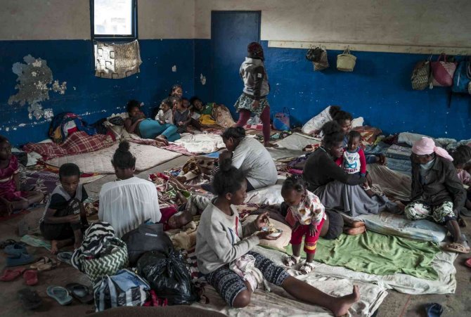 Madagaskar’ı Batsirai Kasırgası Vurdu: 4,4 Milyon Kişi Risk Altında