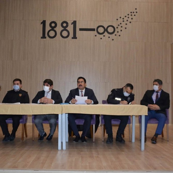 Selendi’de ’Eğitimde 2. Dönem Toplantısı’ Gerçekleştirildi