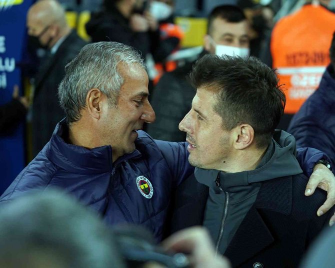 Emre Belözoğlu, Kadıköy’de