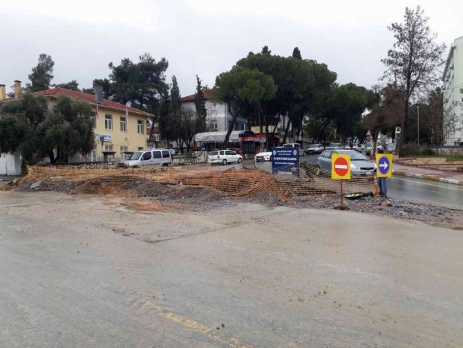 Yatağan’da Alt Yapı Çalışmaları Devam Ediyor