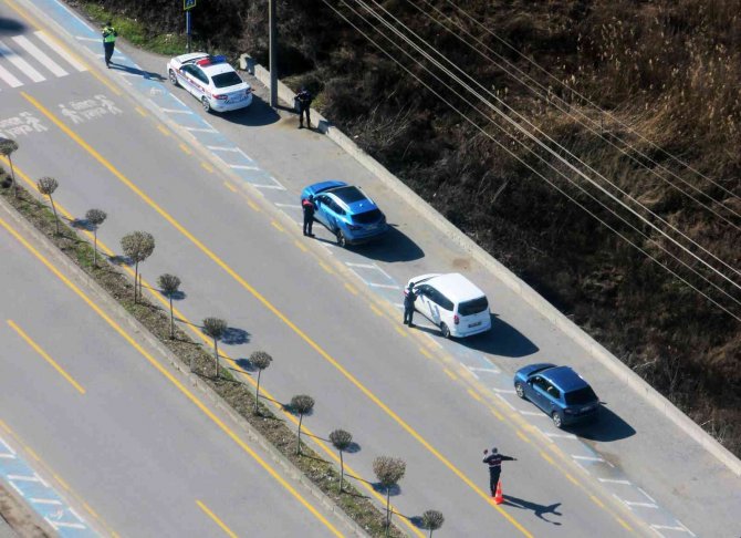 Jandarma Havadan-karadan Trafiği Denetliyor