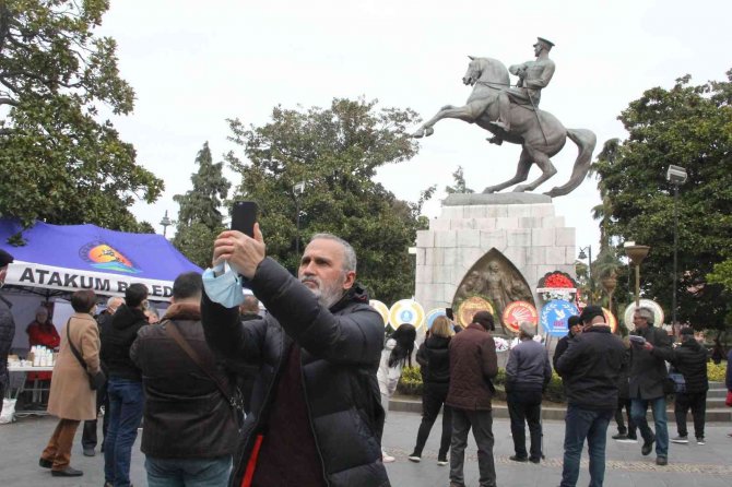 Onur Anıtı’nda Nöbet Devam Ediyor