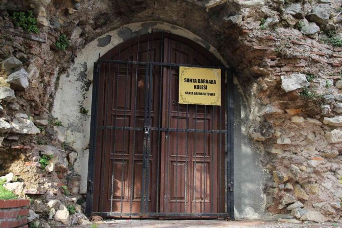Asırlar Önce Öldürülen Santa Barbara’nın Gizemli Efsanesi