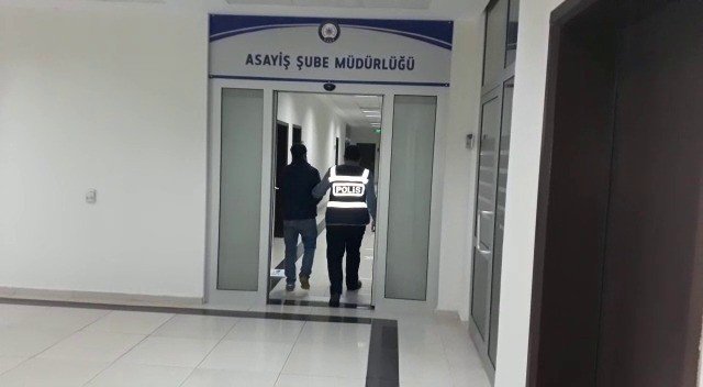 Siirt’te Otomobilden Hırsızlık Yaptığı Tespit Edilen Şahıs Yakalandı