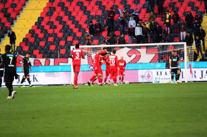 Spor Toto Süper Lig: Gaziantep Fk: 5 - Dg Sivasspor: 1 (Maç Sonucu)