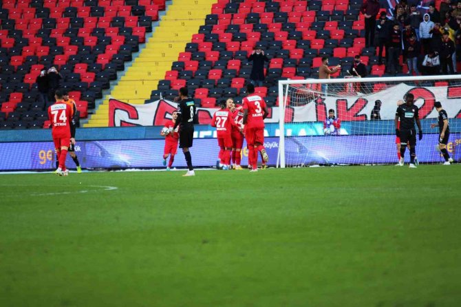 Spor Toto Süper Lig: Gaziantep Fk: 5 - Dg Sivasspor: 1 (Maç Sonucu)