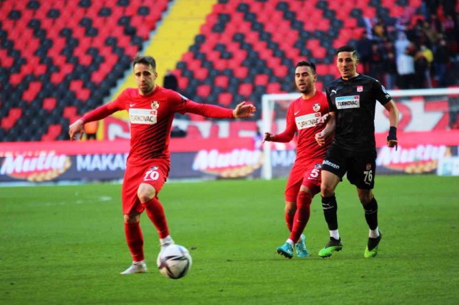 Spor Toto Süper Lig: Gaziantep Fk: 5 - Dg Sivasspor: 1 (Maç Sonucu)