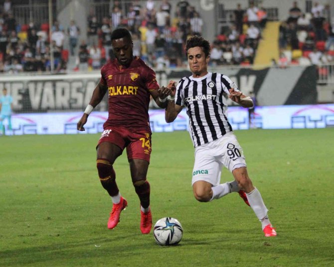 Süper Lig’de İ̇zmir Derbisi Heyecanı