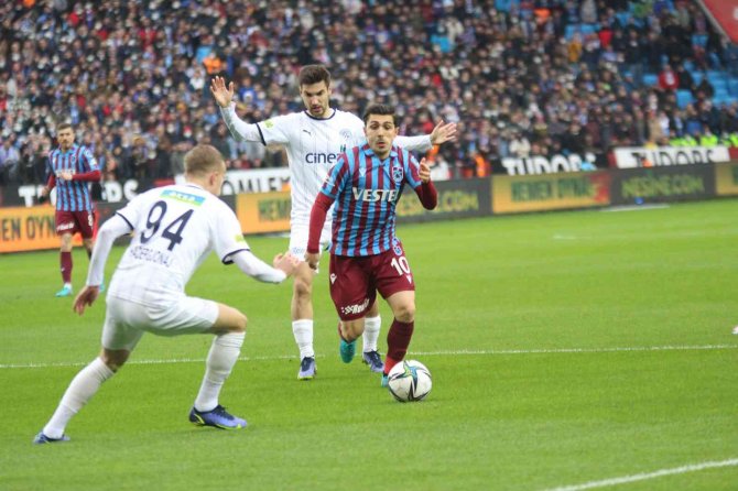Spor Toto Süper Lig: Trabzonspor: 1 - Kasımpaşa: 0 (İ̇lk Yarı)