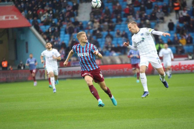 Spor Toto Süper Lig: Trabzonspor: 1 - Kasımpaşa: 0 (İ̇lk Yarı)