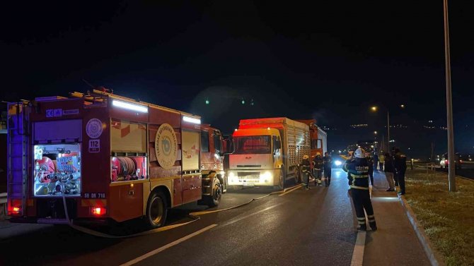Tekirdağ’da İki Tır Çarpıştı, Sıkışan Sürücü Kurtarıldı