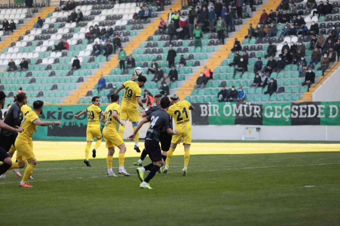 Tff 2. Lig: Akhisarspor: 1 - Tarsus İ̇dman Yurdu: 2
