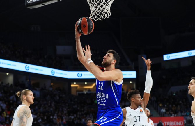 Thy Euroleague: Anadolu Efes: 78 - Ldlc Asvel: 72
