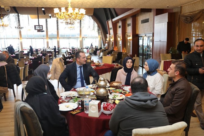 Başkan Osman Nuri Ekim Öğrencilerle Buluştu