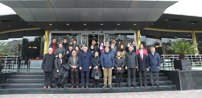 Başkan Osman Nuri Ekim Öğrencilerle Buluştu