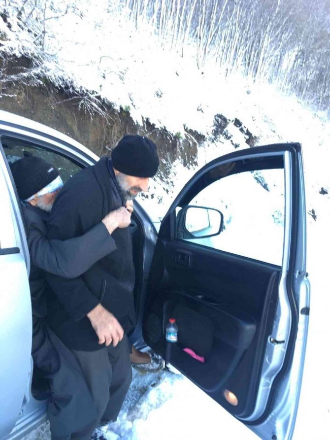 Yaşlı Hastanın İmdadına Büyükşehir Ekipleri Yetişti