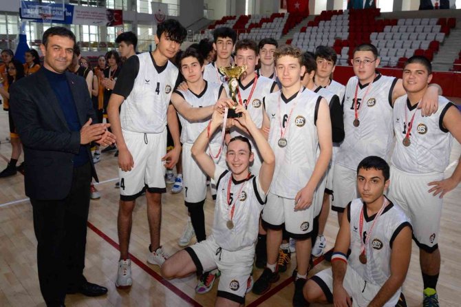 Bozüyük Belediyesi Eğitim Ve Spor Kulübü İl Şampiyonu Oldu