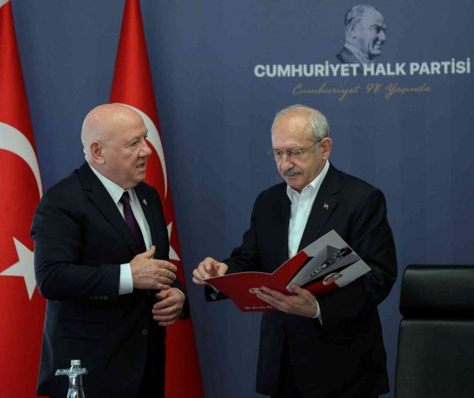 Tgk, Medyanın Sorunları Raporunu Chp Lideri Kılıçdaroğlu’na Sundu