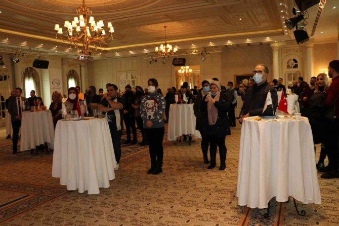 Van’ın Beş Yıldızlı Otelinde İlk Tahran İnfosu Düzenlendi