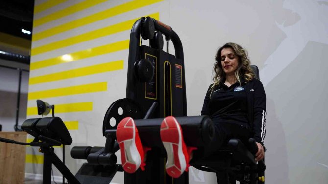 Spor Merkezleri Yıldırımlı Kadınları Bekliyor