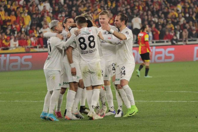 Altay, 16 Maçlık Galibiyet Hasretine Son Verdi