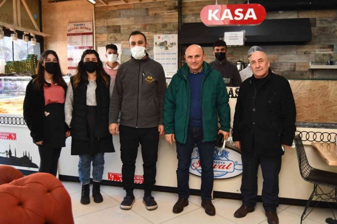 Başkan Oral: "El Ele Vererek Zor Günleri Aşacağız"