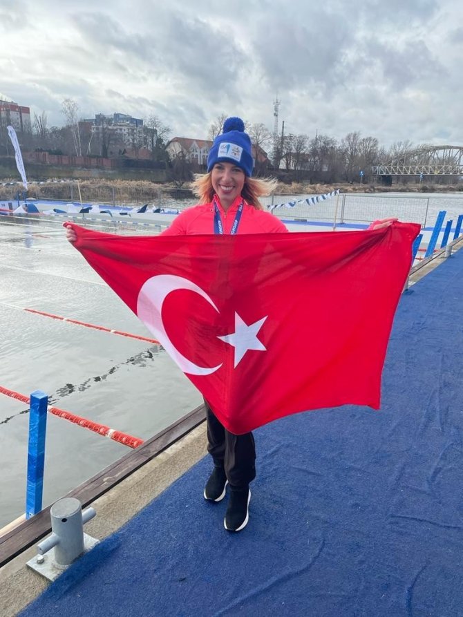 Deniz Kayadelen, Soğuk Su Dünya Şampiyonu