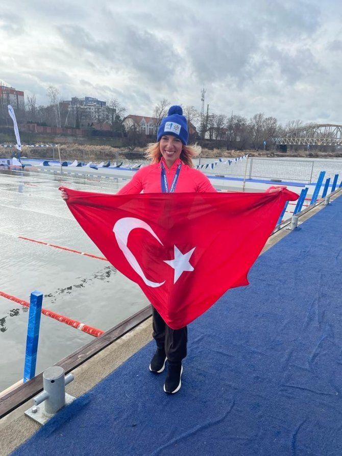 Deniz Kayadelen, Soğuk Su Dünya Şampiyonu