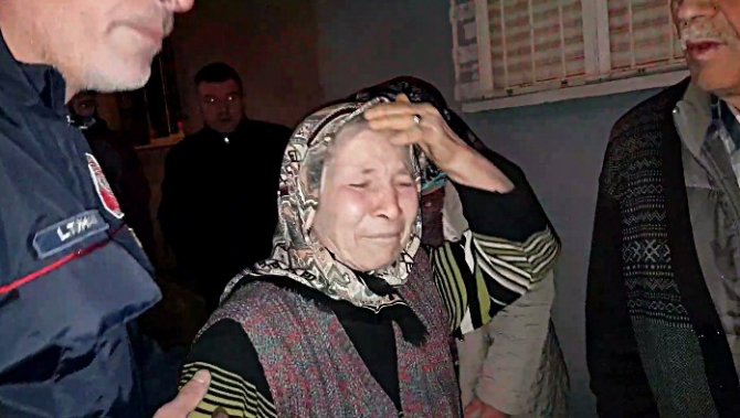 Yaşlı Çift Canlarını Yangında Zor Kurtardı